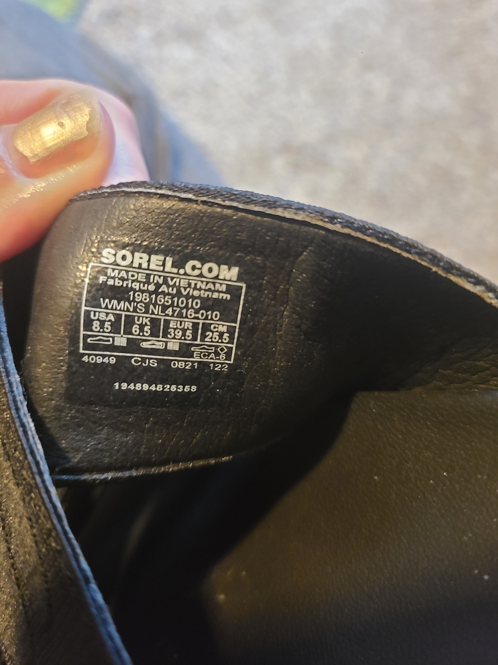 Sorel Black and Pink Slide Sandals - Picture 4 of 4